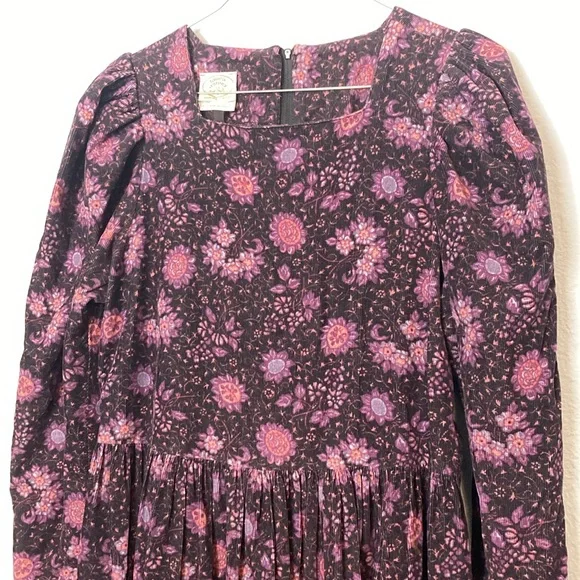 Vintage Laura Ashley Womens Size 10 Purple Floral Pinwale Cordurory Modest Dress - Picture 2 of 12